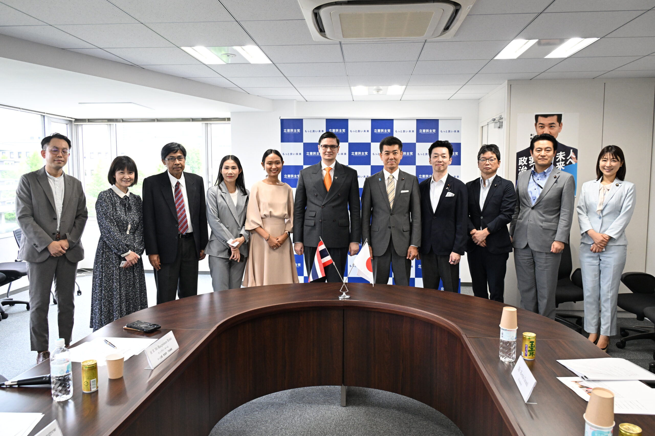 タイ王国前進党下院議員団と懇談 - 塩村あやか公式サイト